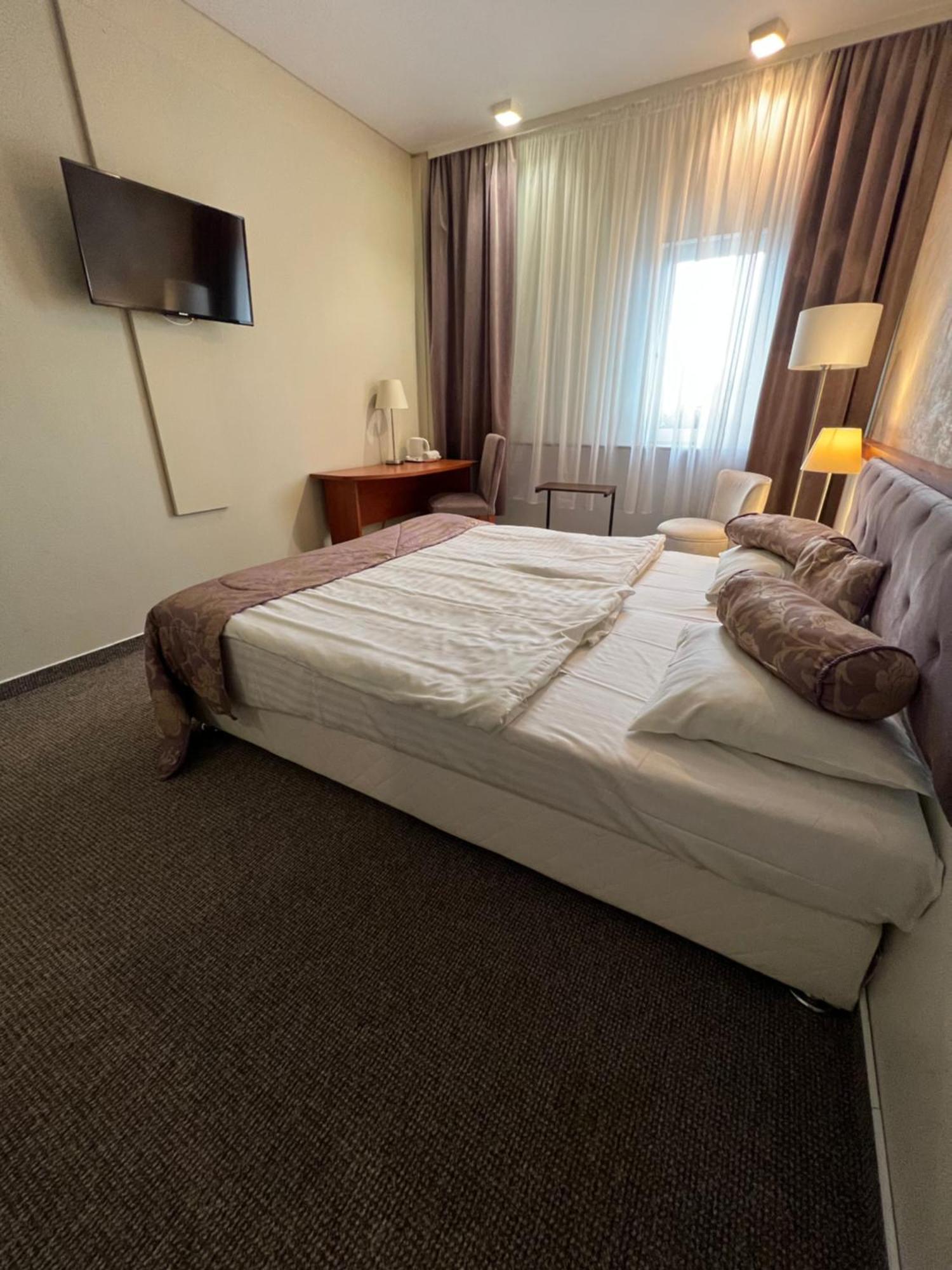 Astra Hotel Klaipeda Exterior photo